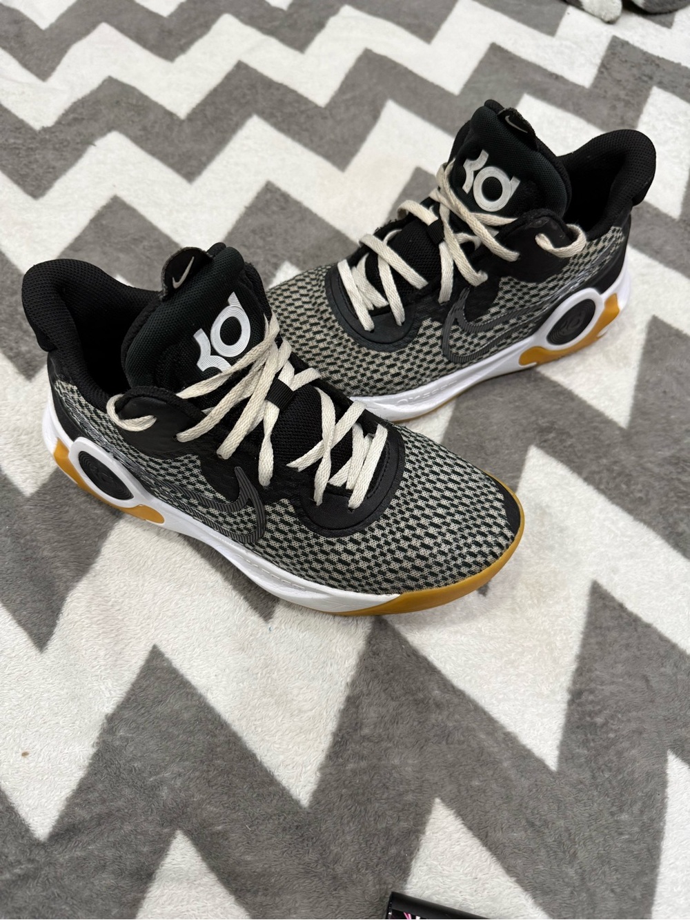 Nike KD  Black and Gold Basketball Shoes “Black Gum” Mens 7/Womans 9